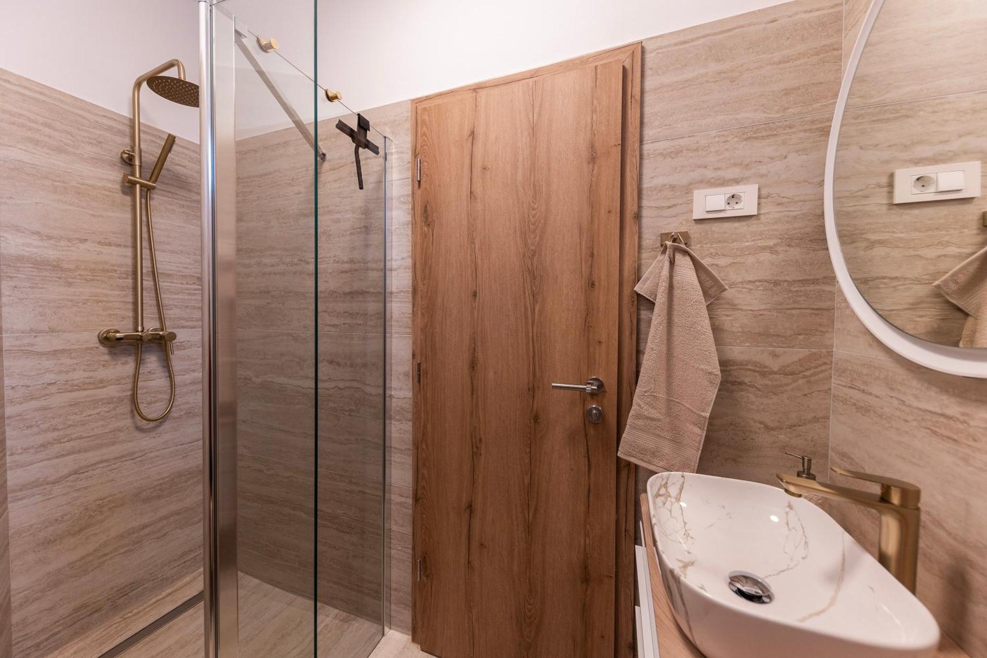 Find Your Haven In Morena Celeste Seaside Puntamika Apartments! Zadar Exteriör bild